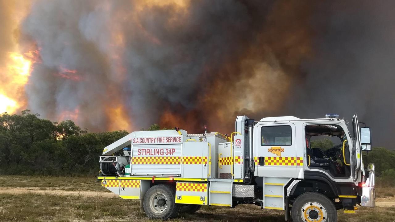 A CFS crew tackles the Cherry Gardens bushfire. Picture: Stirling Country Fire Service