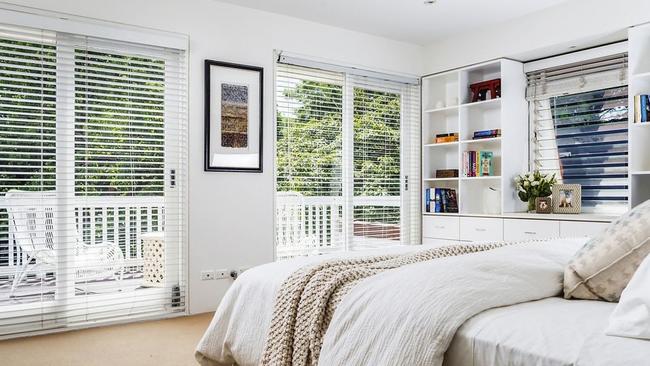 The master suite in the Double Bay home actor Sam Neill sold. Picture: realestate.com.au