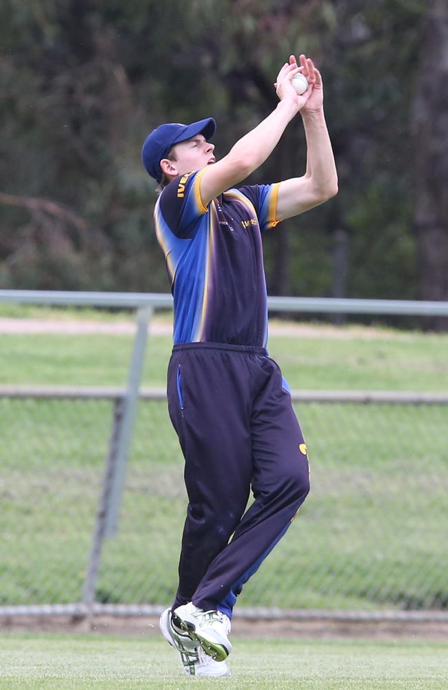 Northcote recruit Jonty Rushton holds on to a catch for Ringwood.