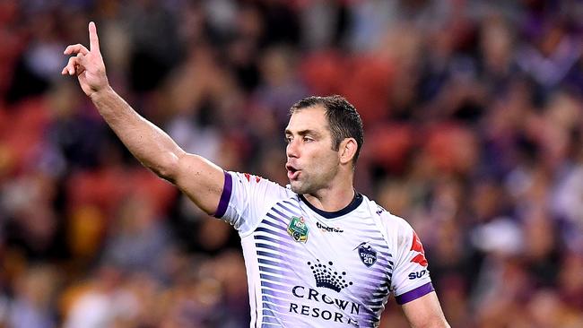 BRISBANE, AUSTRALIA — APRIL 20: Cameron Smith of the Storm calls out instructions to his players during the round seven NRL match between the Brisbane Broncos and the Melbourne Storm at Suncorp Stadium on April 20, 2018 in Brisbane, Australia. (Photo by Bradley Kanaris/Getty Images)