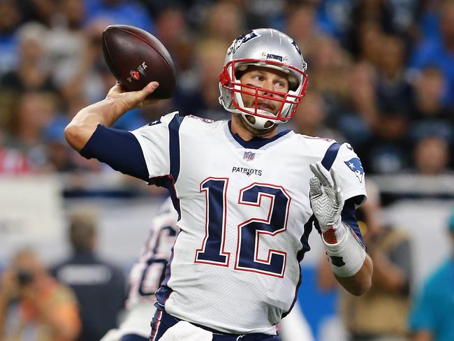 DETROIT, MI - SEPTEMBER 23: Quarterback Tom Brady #12 of the New England Patriots looks down field against the Detroit Lions during the first quarter at Ford Field on September 23, 2018 in Detroit, Michigan.   Rey Del Rio/Getty Images/AFP == FOR NEWSPAPERS, INTERNET, TELCOS & TELEVISION USE ONLY ==