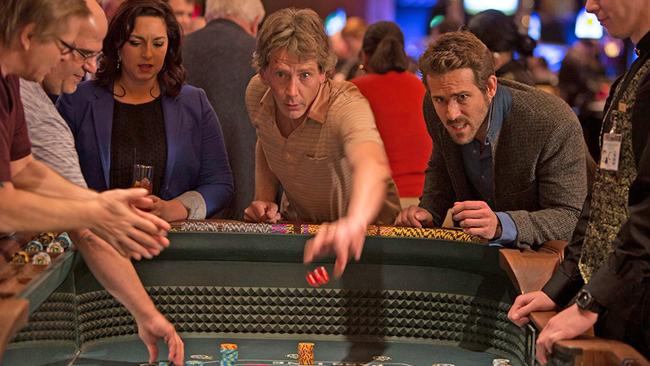 Ben Mendelsohn and Ryan Reynolds in Mississippi Grind.