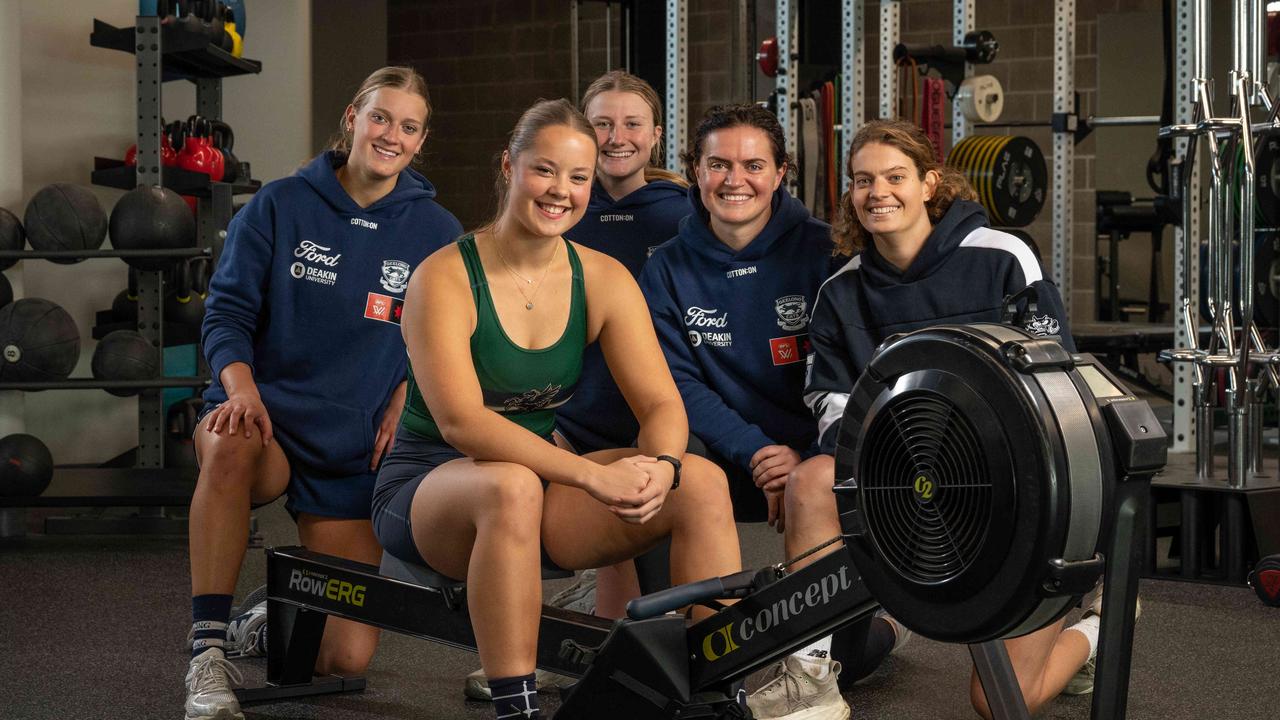 Geelong College student joins forces with Cats players