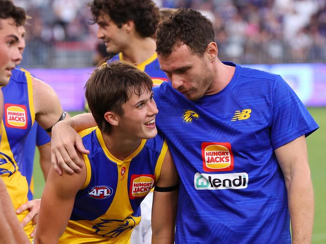 Luke Shuey shares a moment with Noah Long in 2023. Picture: Paul Kane/Getty Images.