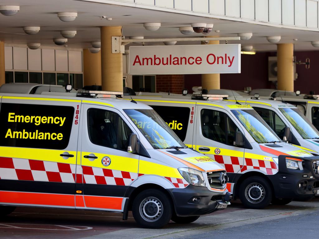 SYDNEY, AUSTRALIA - NewsWire Photos SEPTEMBER 23, 2021: Ambulances pictured at Liverpool Hospital. Sydney's Liverpool Hospital has had dozens test positive for COVID-19 in a new outbreak with contact tracing underway across six separate wards.
Picture: NCA NewsWire / Damian Shaw