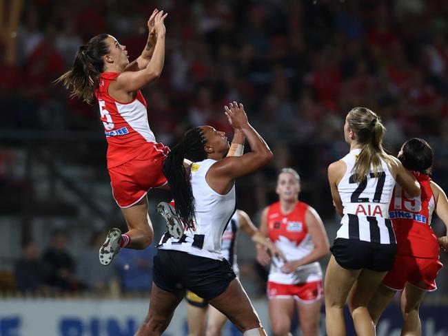 Chloe Molloy soars for a mark. Picture: Getty Images