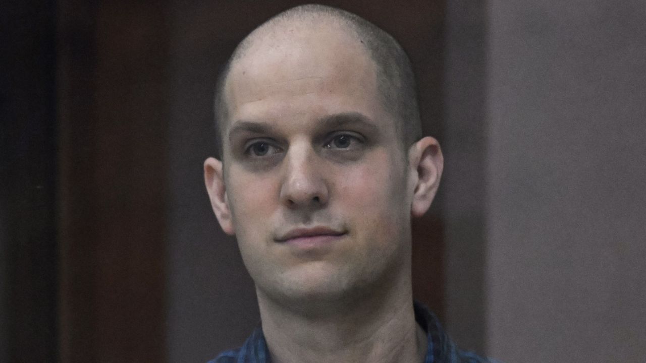 Wall Street Journal journalist jailed for 16 years