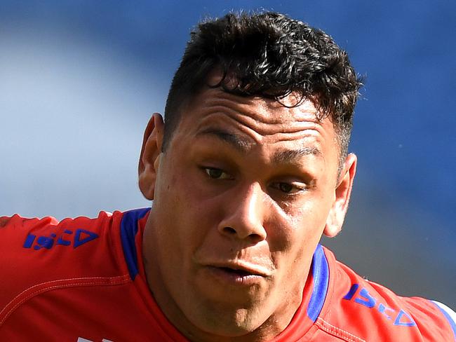 GOLD COAST, AUSTRALIA - APRIL 21: Jesse Ramien of the Knights breaks away from the defence during the round 6 NRL match between the Titans and the Knights at Cbus Super Stadium on April 21, 2019 in Gold Coast, Australia. (Photo by Bradley Kanaris/Getty Images)