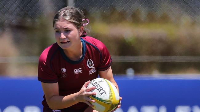 Lucinda Bourke will be playing Rugby Sevens overseas.