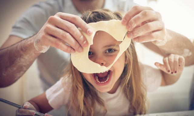 Cooking is great for bonding with your kids. Image: iStock