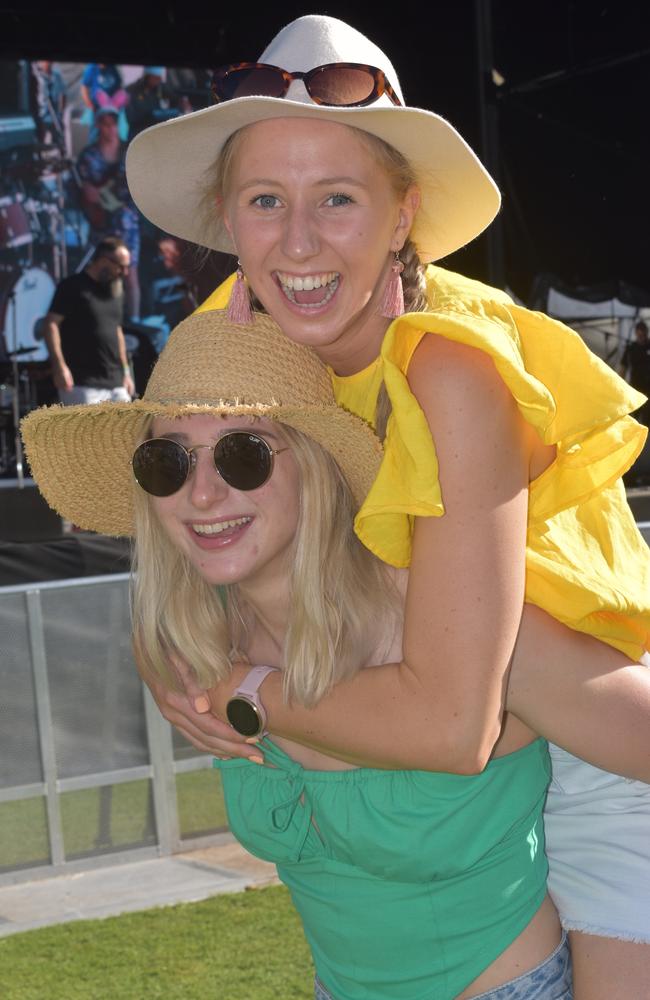 Josie and Kirri O'Donovan at the 2022 Caloundra Music Festival. Photo: Elizabeth Neil