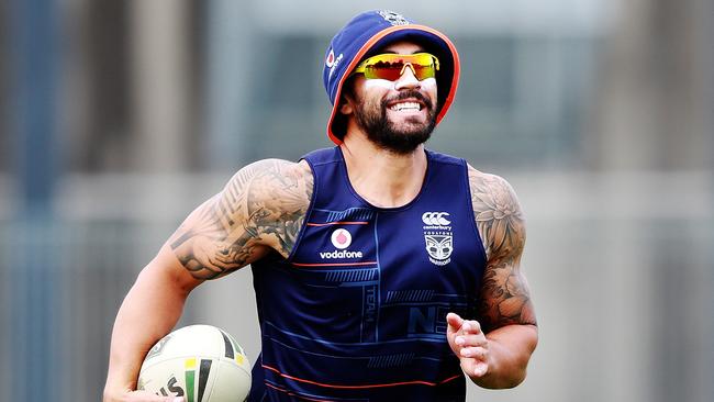 Shaun Johnson has been a frustrating hold for the champ, but he’s finally back.