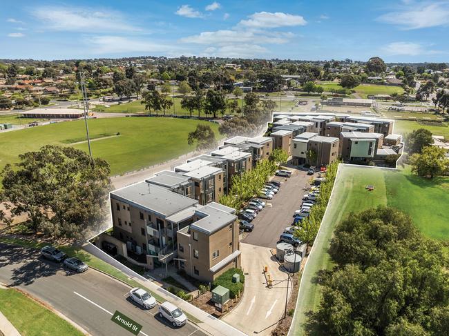 A purpose-built residential complex houses essential workers for Bendigo Hospital. 10 Atkins St, North Bendigo.