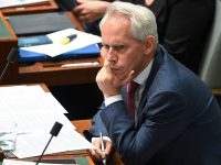 CANBERRA, AUSTRALIA, NewsWire Photos. NOVEMBER 15, 2023: Andrew Giles during Question Time at Parliament House in Canberra. Picture: NCA NewsWire / Martin Ollman