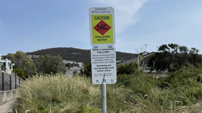 Nutgrove Beach no swimming signs after sewage spill. Picture: Nikki Davis-Jones