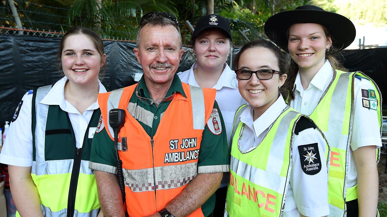 Katelyn Doig, 15, Warren Purse, Hailee Skinner, 26, Samara Staben, 19 and Lauren Coghill, 15, for St Johns at BASSINTHEGRASS 2015