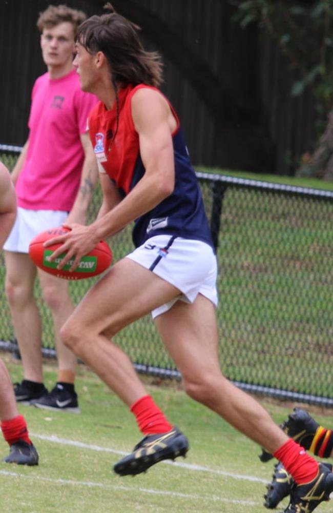 Luke Nankervis of Bentleigh.