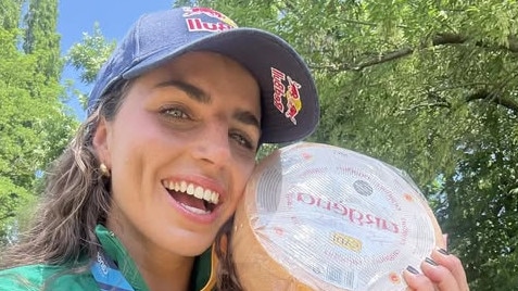 Jessica Fox with her unusual prize. Picture: Facebook