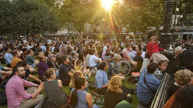 Thousands attend a vigil for victims of the Christchurch massacre in front of Melbourne’s State Library. Picture: Jason Edwards