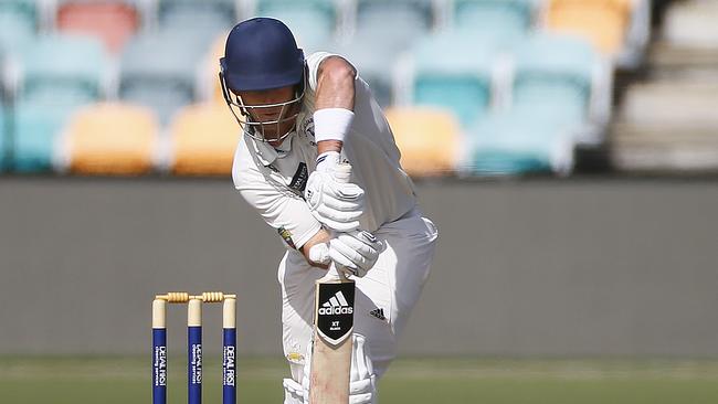 Ben McDermott plays a defensive stroke. CTPL Grand Final day 2 Clarence v Lindisfarne at Blundstone Arena. Picture: MATT THOMPSON