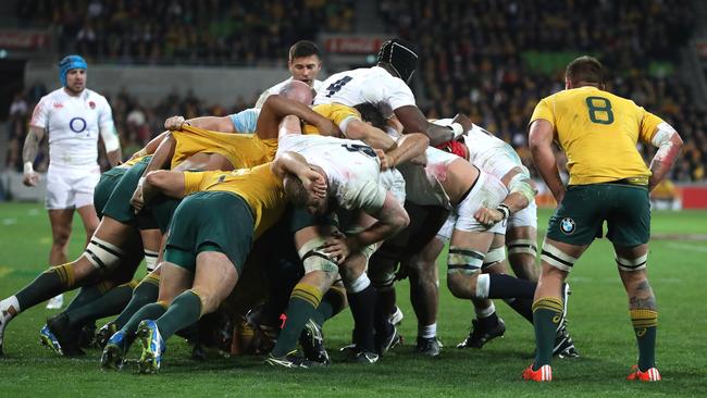 The rolling maul has become an attacking weapon that under the current rules is nigh on impossible to stop legally. Picture: Getty Images