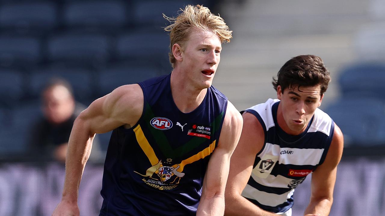 WA tall Jacob Van Rooyen is as strong in the air as any key-position prospect. Picture: Michael Klein