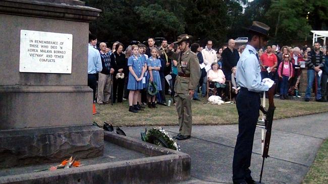 Record crowd attends Anzac Dawn service in Forest Park | Daily Telegraph