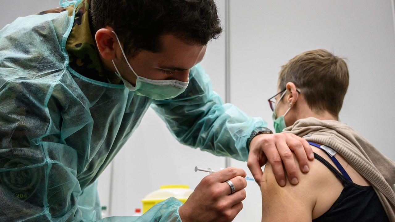 Swiss residents have access to the Pfizer, Novamax, AstraZeneca, Moderna and Janssen vaccines. Picture: Fabrice Coffrini/AFP