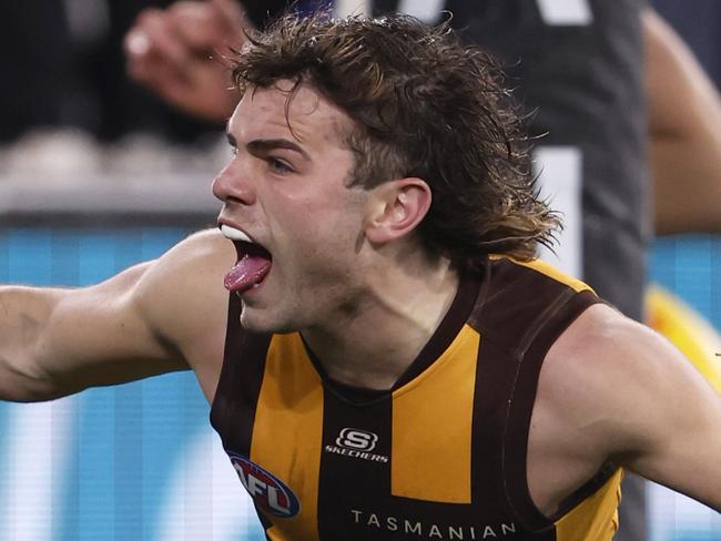 Hawk for life? Wizard’s big contract statement