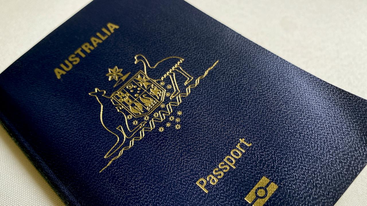 Major change for Aussies travelling to UK