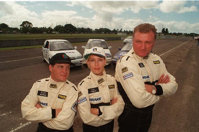 28/3/96 picPHIL/Norrish CELEBRITY DRIVERS LINE UP FOR PRACTICE AT THE OLD SURFERS PARADISE International RACEWAY (L-R) SCOTT McRAE (ACTOR), LYN TALBOT (TV HEALTHY WEALTHY AND WISE), JOE BUGNER former boxer. 1996 sport motor racing personalities boxing headshot