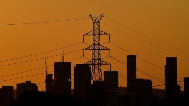 Rewiring Australia wants to see $100m committed to pilot programs in two urban and two rural communities that help showcase the benefits of solar, battery, and electric technologies. AAP Image/Darren England