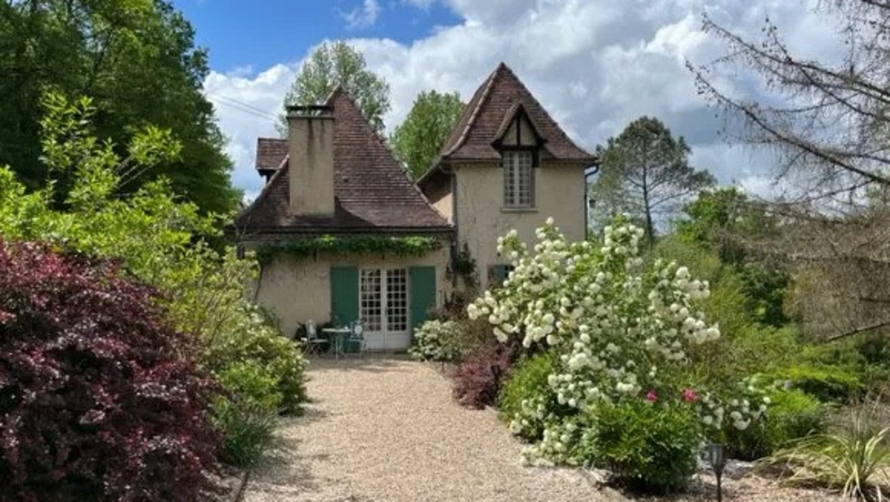 The couple have sold the home for an estimated $700,000. Picture: Prorieties.le Figaro
