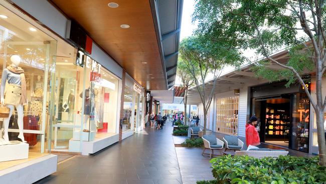 Businesses at Rouse Hill Town Centre were also fined. (AAP IMAGE / Angelo Velardo)