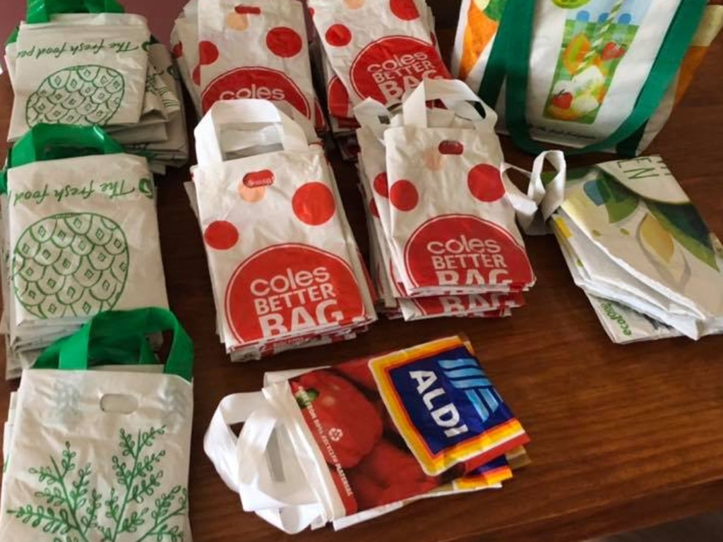 Woolworths, Coles plastic bag ban: Amazing hack for storing bags