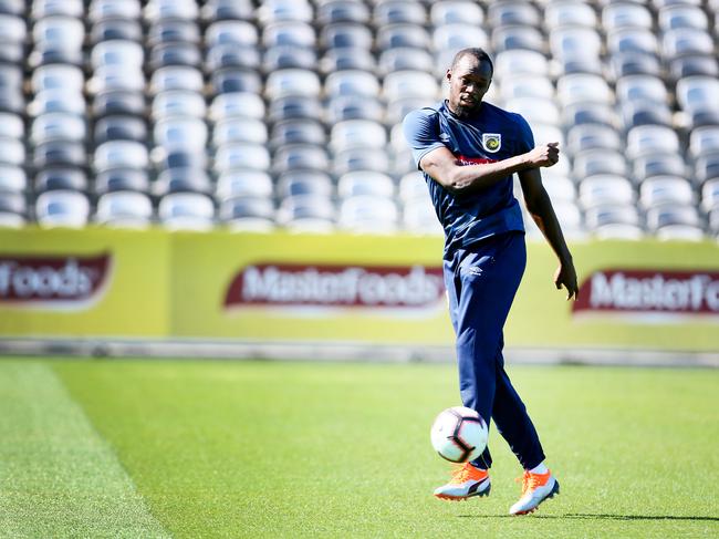 Usain Bolt in his first training session for Central Coast Mariners Tuesday 21st August 2018 at Central Coast Stadium and press conference at Central Coast Leagues.(AAP Image/Sue Graham)