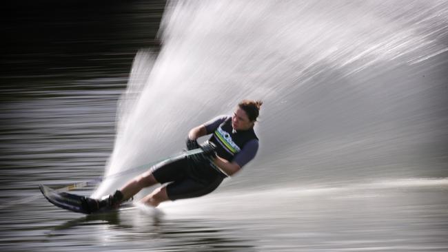 Generic Yarra Pictures? Water skiing on Yarra. Waterskiing.