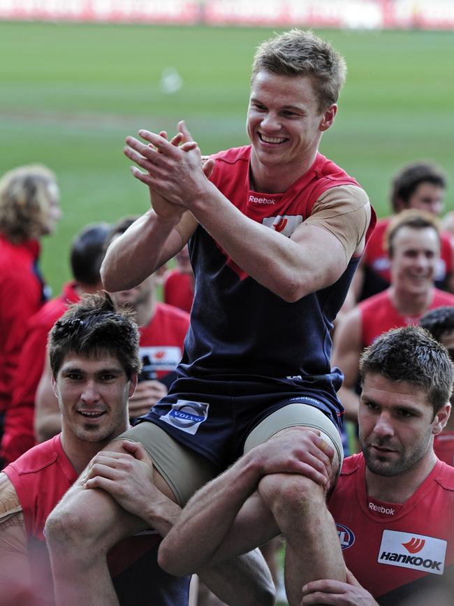 Sylvia gets chaired off after his 100th game.