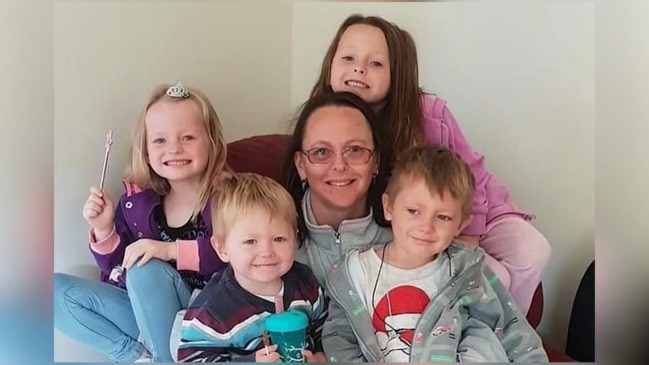 Coroner reveals inquest findings into death of mother and four children in crash