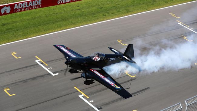 The Total Tools Aerobatic Team took off and landed on pit straight. Picture: TAIT SCHMAAL.