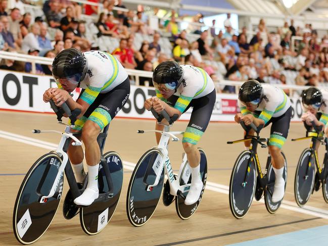 ADELAIDE, AUSTRALIA - FEBRUARY 02: Mens Team Pursuit Gold Medal ride - Australia defeated by Great Britain. Australian riders Blake Agnoletto, Conor Leahy, Kelland O'Brien and Samuel Welsford during the 2024 Track Nations Cup at the Adelaide Super-Drome on February 02, 2024 in Adelaide, Australia. (Photo by Sarah Reed/Getty Images)