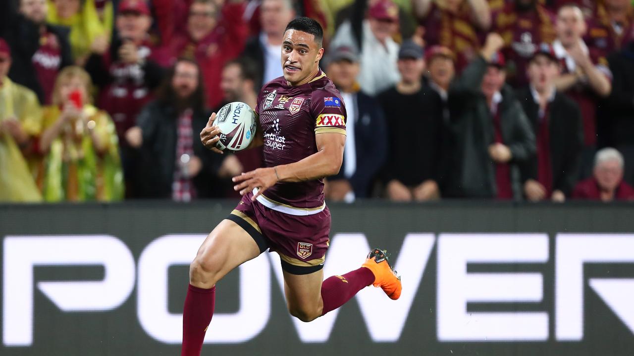 BRISBANE, AUSTRALIA - JULY 11: Valentine Holmes of Maroons makes a break to score a try during game three of the State of Origin series between the Queensland Maroons and the New South Wales Blues at Suncorp Stadium on July 11, 2018 in Brisbane, Australia. (Photo by Chris Hyde/Getty Images)