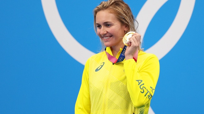Ariarne Titmusposes with the gold medal for the Women's 400m Freestyle Final at the Tokyo 2020 Olympic Games. Photo: Maddie Meyer/Getty Images