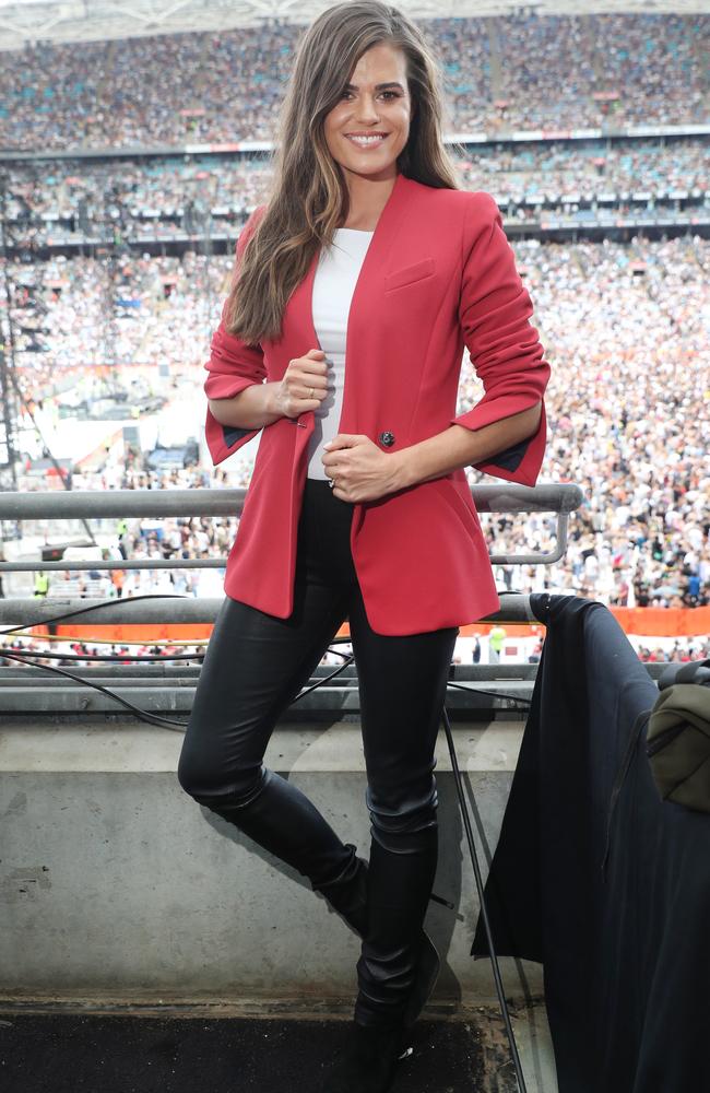 Hot summer … Hollis, at ANZ Stadium in Homebush for the Fire Fight Australia concert raising money for bushfire relief. Picture: Richard Dobson