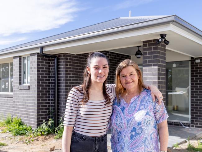 Mother and daughter Fiona and Jhiara Thomas have bought blocks side-by-side in Pebble Creek, QLD, photos: Luke Marsden