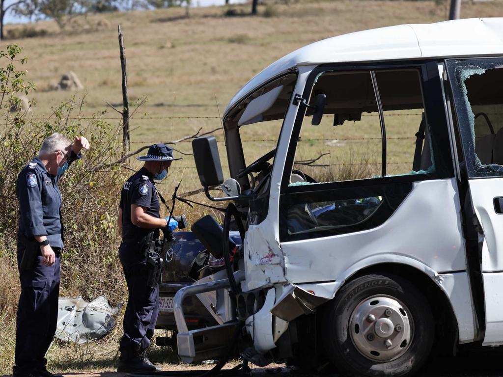 Bus crash: Ballooning couple recount road horror | The Courier Mail