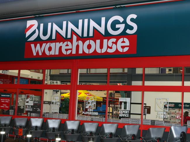 -  -  Australia Bunnings Warehouse opened their first UK store in St Albans Hertfordshire after acquiring Homebase for Â£340 millions in February 2016.  Former England Rugby Union Kyran Bracken MBE helped to open the UK store for its first day trading - Hertfordshire  Picture: Mega for news.com.au