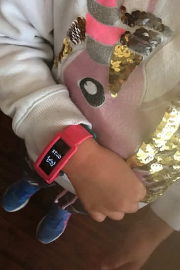 Fitbit ace best sale 2 kids review