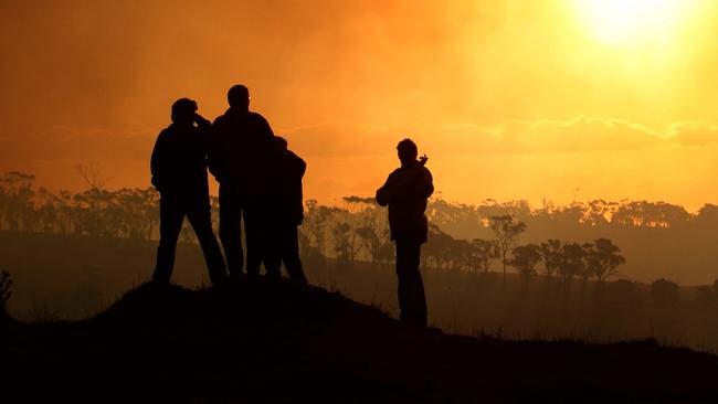 Watch and act: bushfires in Victoria's LaTrobe Valley, 2009