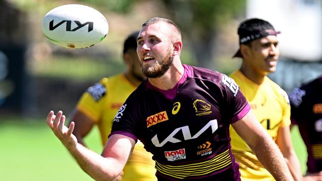 Kurt Capewell adds experience to the Broncos’ pack. Picture: Bradley Kanaris/Getty Images